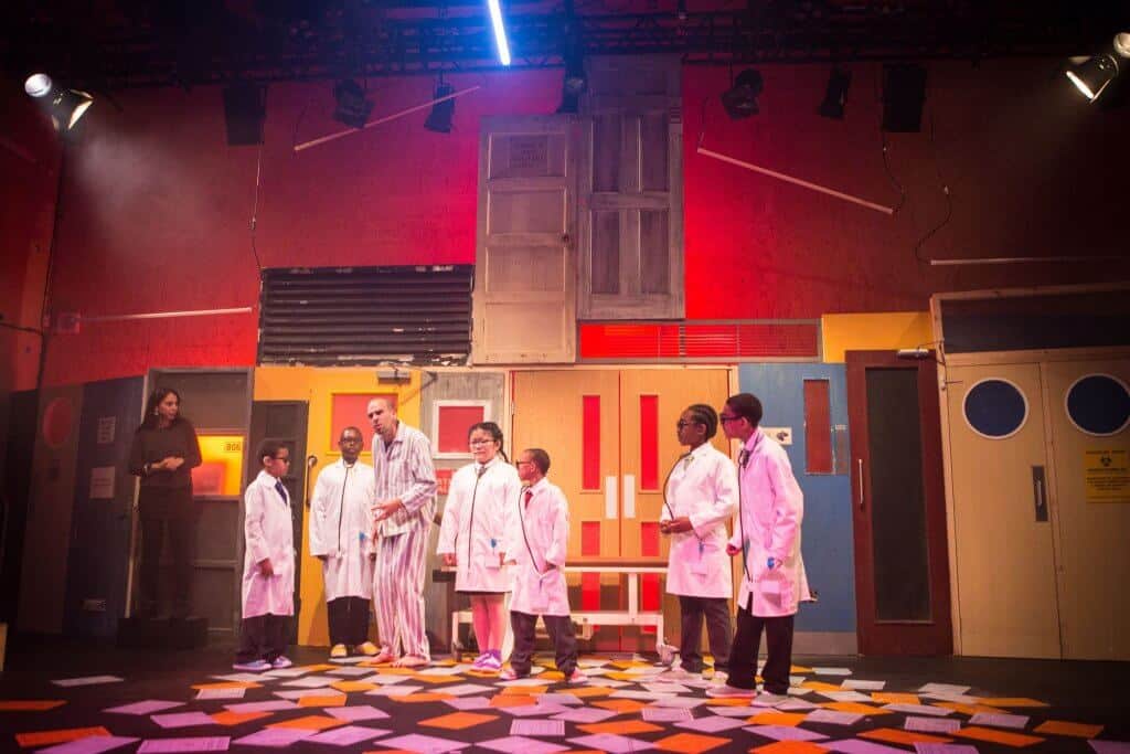 YV TP, Rushey Green School, Dr Orange Dr Blue ©HelenMurray